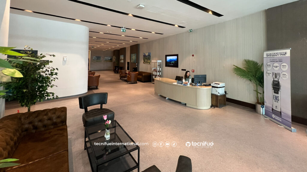 Tecnifue International Hair Clinic